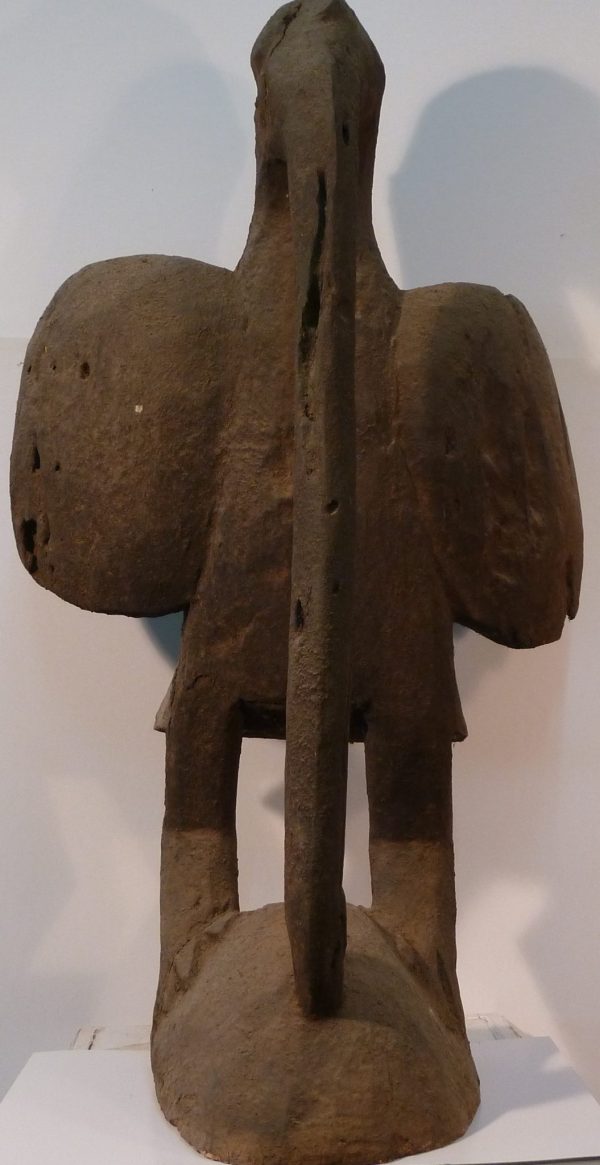 Escultura antigua 75 x 39 cm.