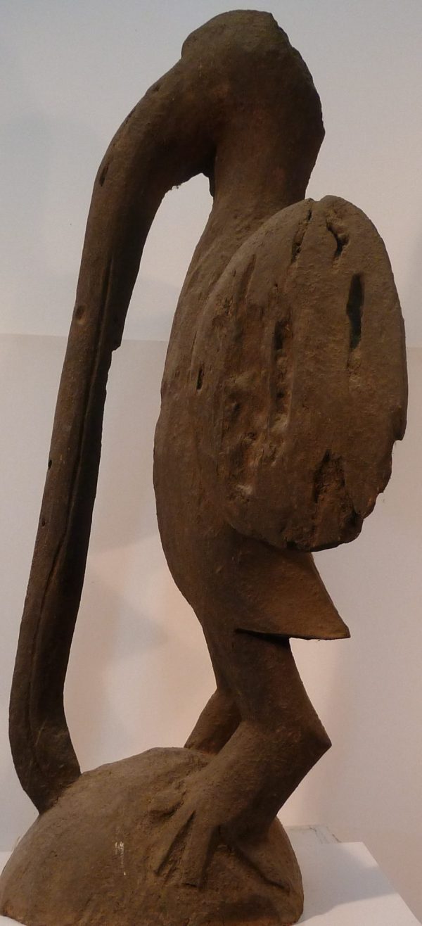 Escultura antigua 75 x 39 cm.